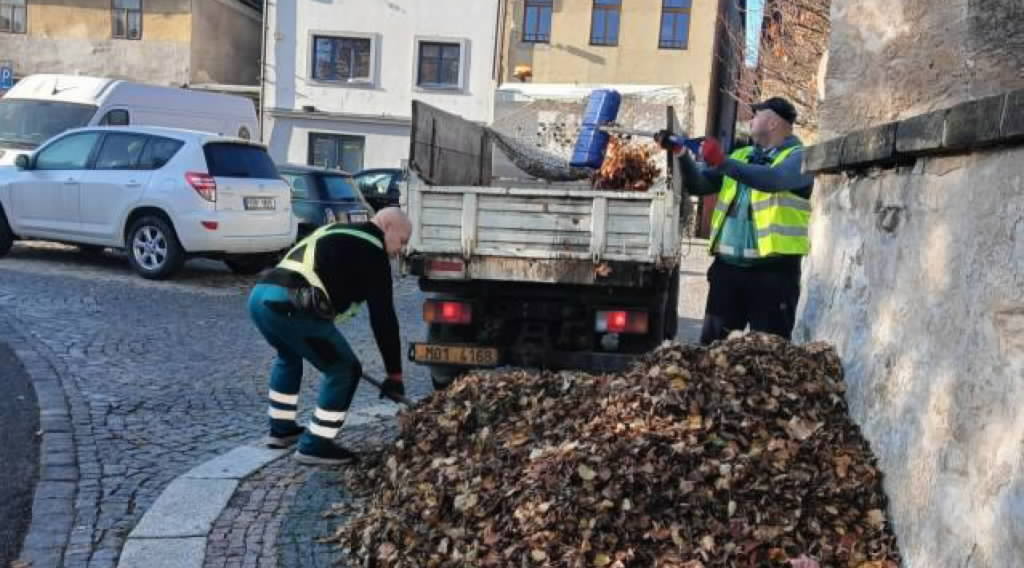 Čištění ulic Mnichovo Hradiště